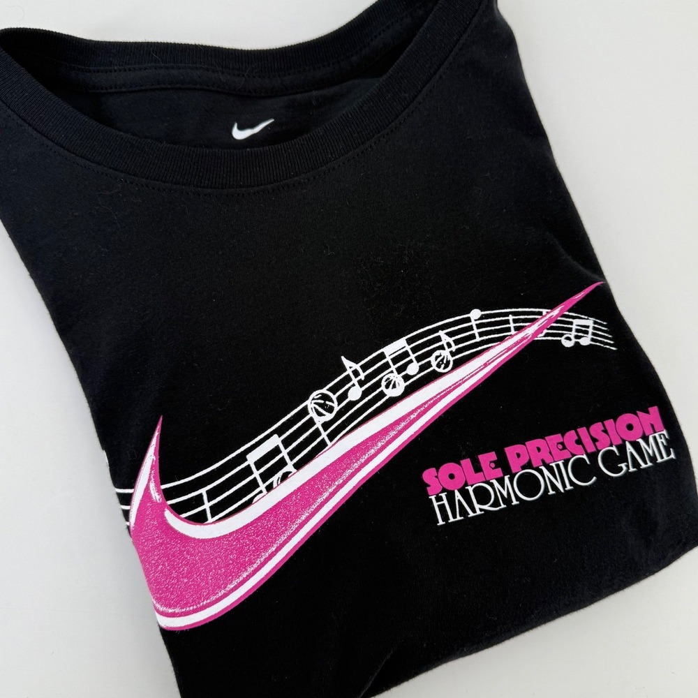 Nike Men's Black Short Sleeve T-Shirt Harmonic Game‎ Logo Size Medium